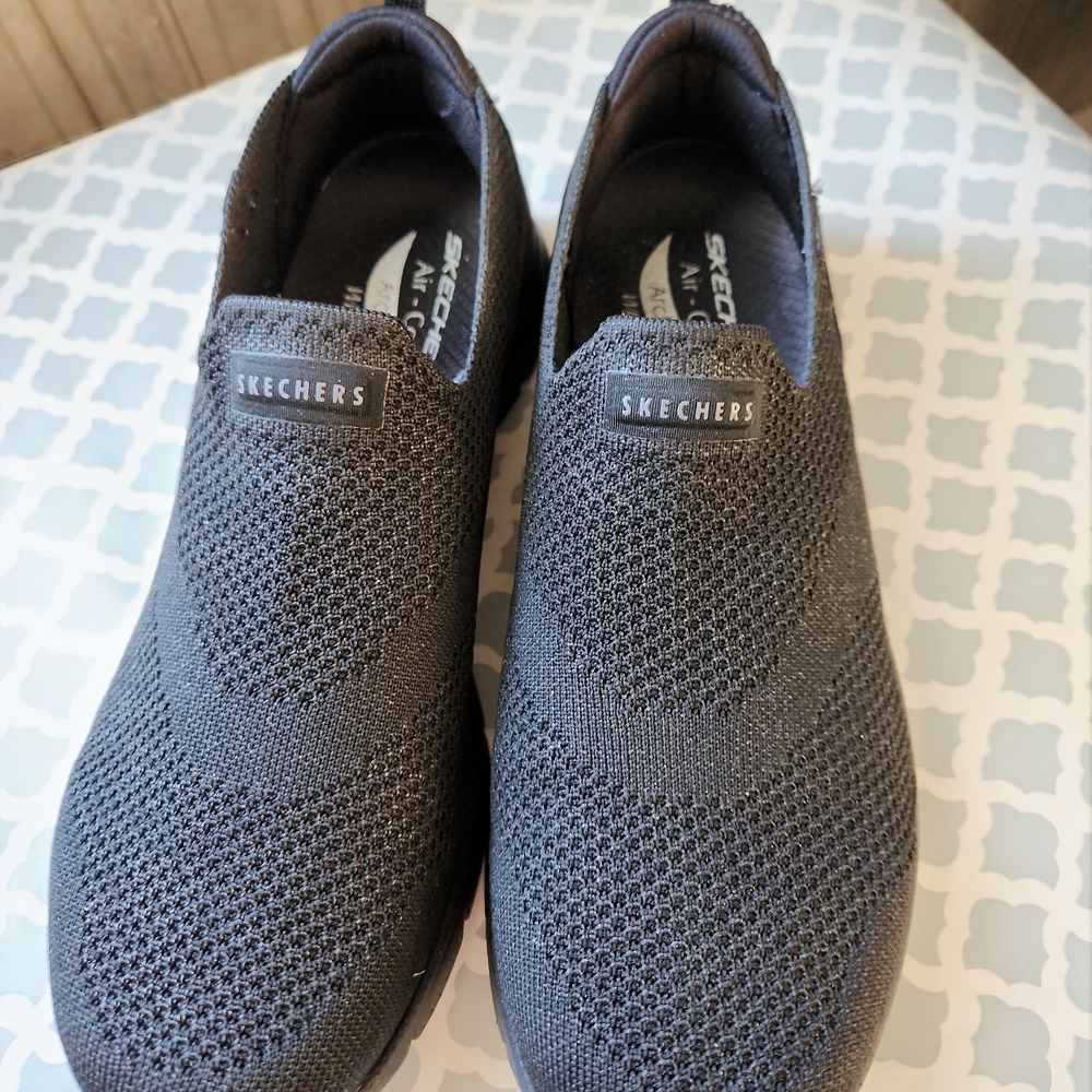 Skechers Air-Cooled Arch Fit Slip-ons in Wide Width